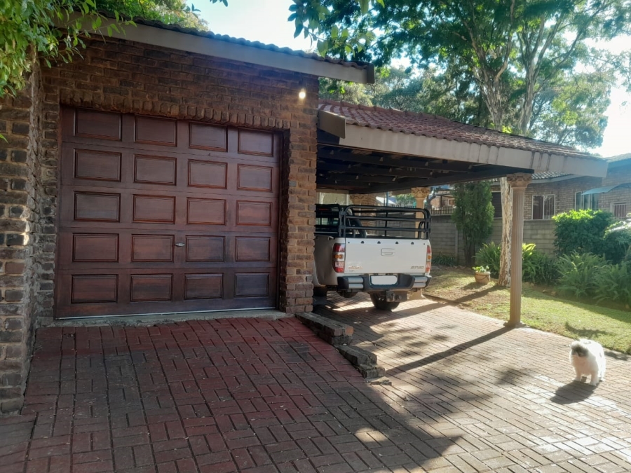 3 Bedroom Property for Sale in Geelhoutpark North West